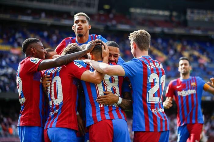 مدرب برشلونة لا يعرف أين سيكون يوم السبت المقبل 19_2021-637658607803755165-375