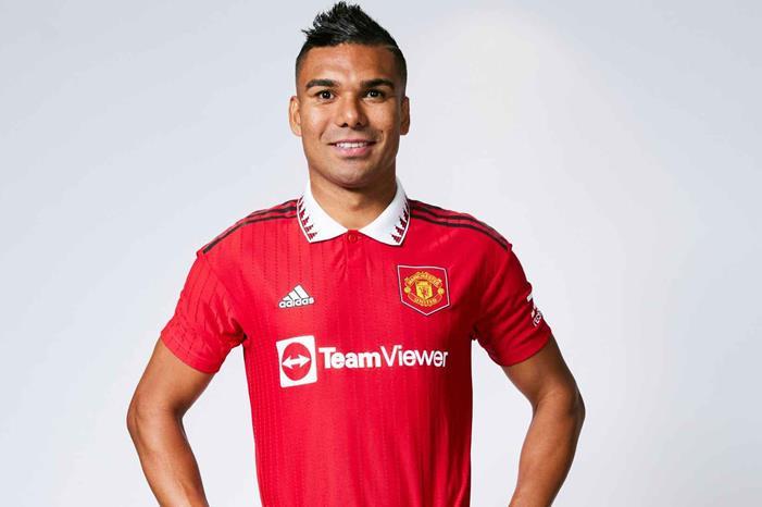 MUFC_X_CASEMIRO_Shot_02_HOME_KIT_0161661455083998_large