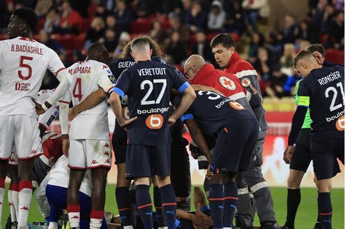 نجم المنتخب المغربي خارج المونديال 6371ec434236044bac741ec0