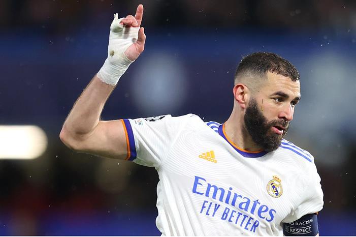 بنزيما يكسر حاجز الصمت بشأن غيابه عن ريال مدريد benzs_(2) (1)