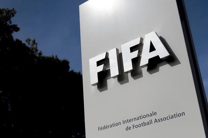 فيفا يطلق خدمة لحماية اللاعبين خلال كأس العالم 74403
