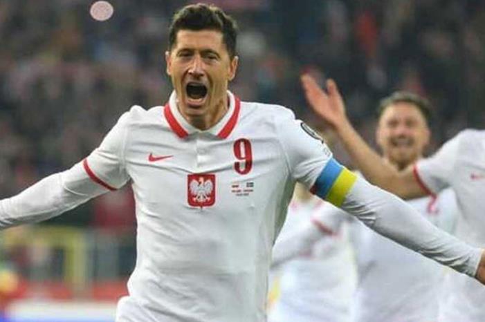 ليفاندوفسكي يقود هجوم بولندا أمام السعودية 564c707959d3f700a4431201e72ff1ae