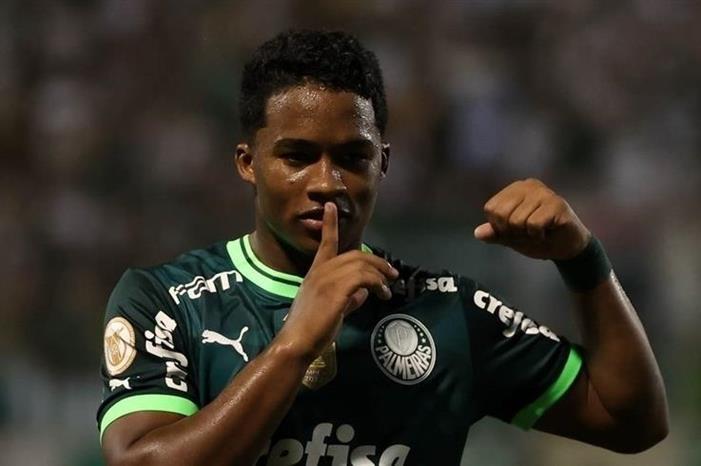 بالميراس ينفرد بصدارة الدوري البرازيلي 2023111213816306XO