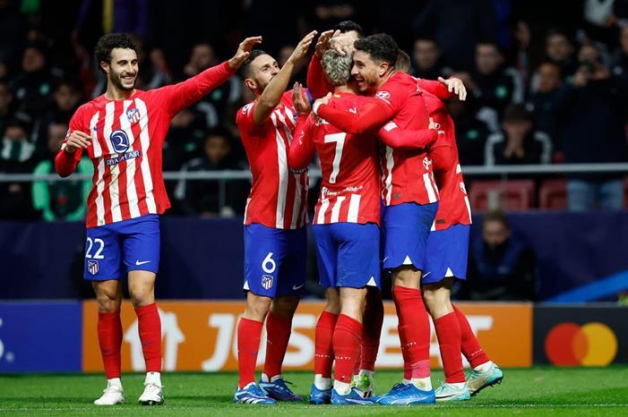 أتلتيكو مدريد يستضيف فياريال في الليغا F-XO1uuW8AAHvYS