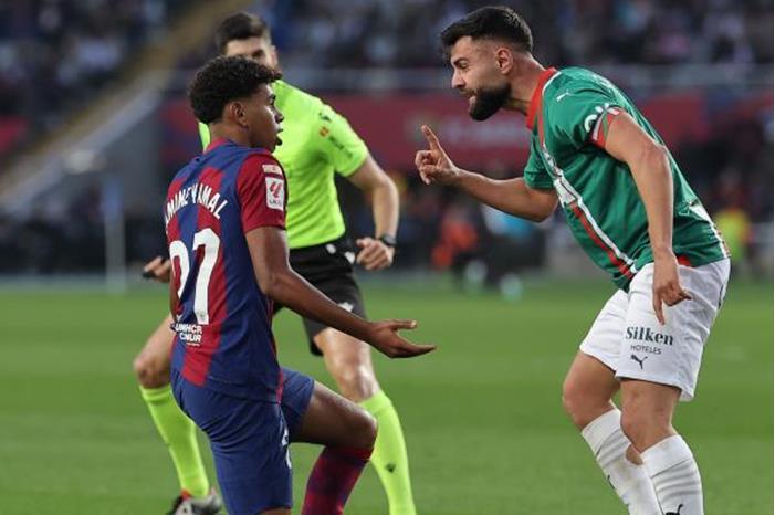 برشلونة يعود بانتصار صعب على حساب ديبورتيفو ألافيس yDr12p6S0DGZ9lLfdBdkSjqwFP8GKMtNtpWfCWys