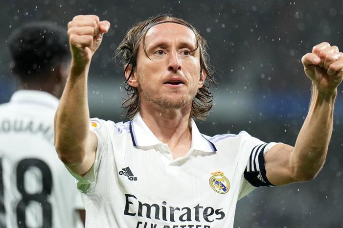 وكيل مودريتش يفتح أبواب انتقال اللاعب للدوري السعودي الموسم المقبل elaosboa41672