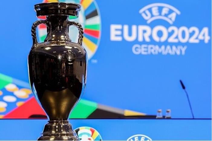 المنتخبات المتأهلة إلى   يورو 2024 655d25514c59b721b63f4e3d