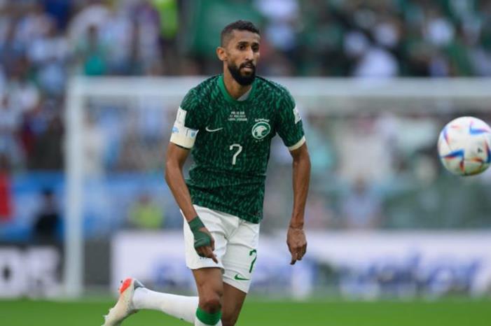 سلمان-الفرج-ينتظم-في-معسكر-الأخضر-استعداداً-لمباراتي-أستراليا-وإندونيسيا-780x470