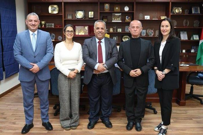 ebe3d4be-5977-4304-91dc-0885d30c4478