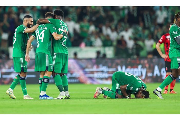 انتصار هام.. محرز يقود فريقه الأهلي لعبور مطب الوحدة بدوري روشن السعودي مباراة الأهلي والوحدة
