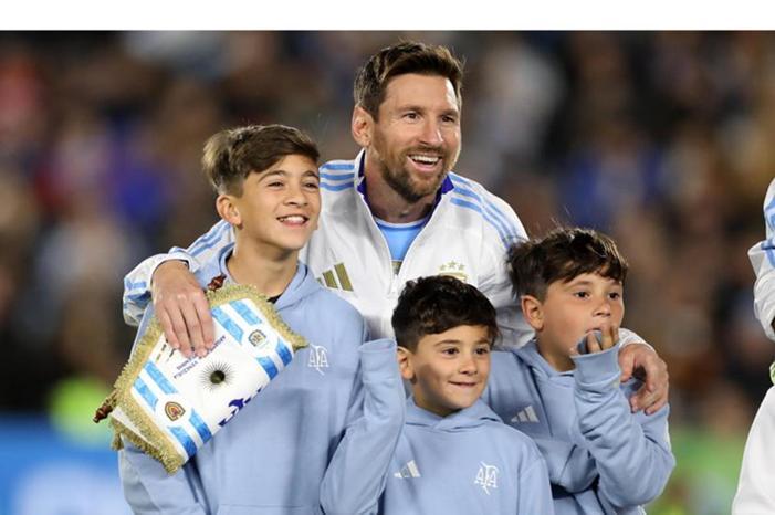 6914f3f9423604219d0d7ae7