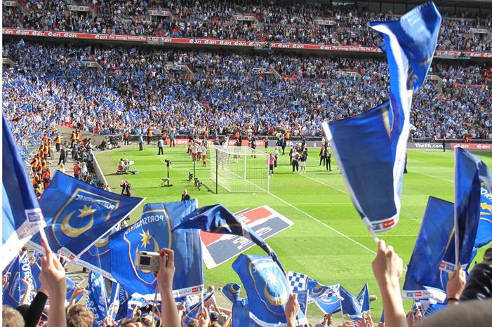 Portsmouth_supporters_Wembley_2010_FA_Cup_Final