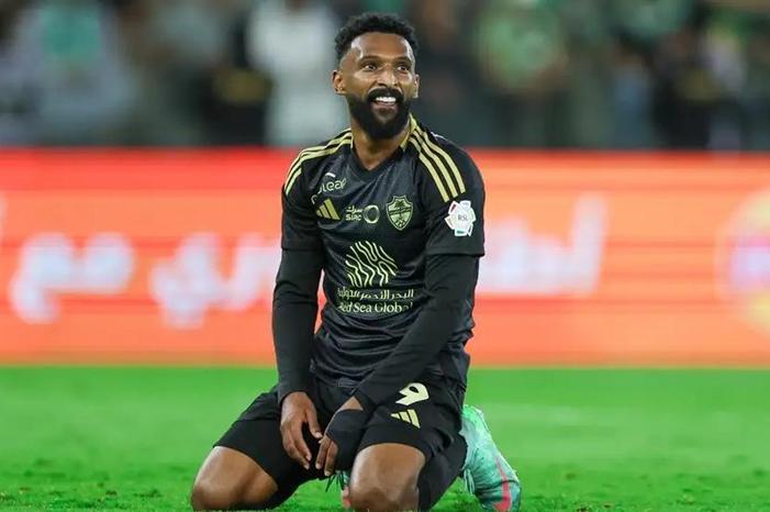 03c082d5-ef7a-47f1-a714-a5e18b6438bd