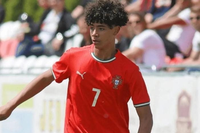 261543cb-bfb0-4969-adb2-c4333d384093