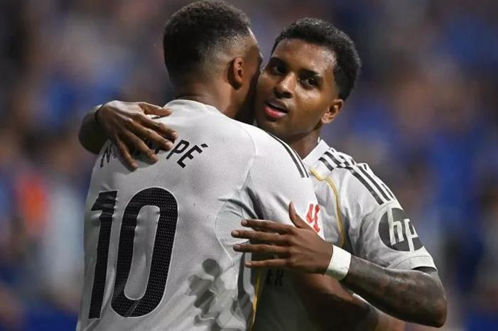 d44d4e33-c01e-450e-86b7-2c4fed39707e