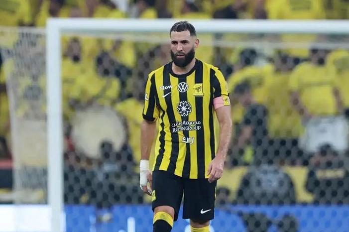 fcf6b9a8-dfdb-4f39-b7fb-b3cc454233e7