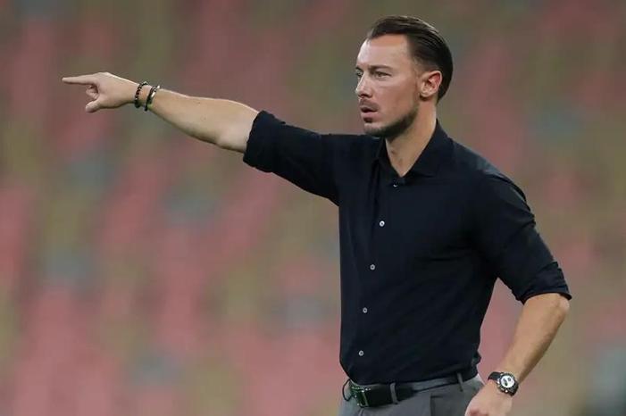 a6d2d7a4-8a9e-47ff-8296-0e7a0efc0349