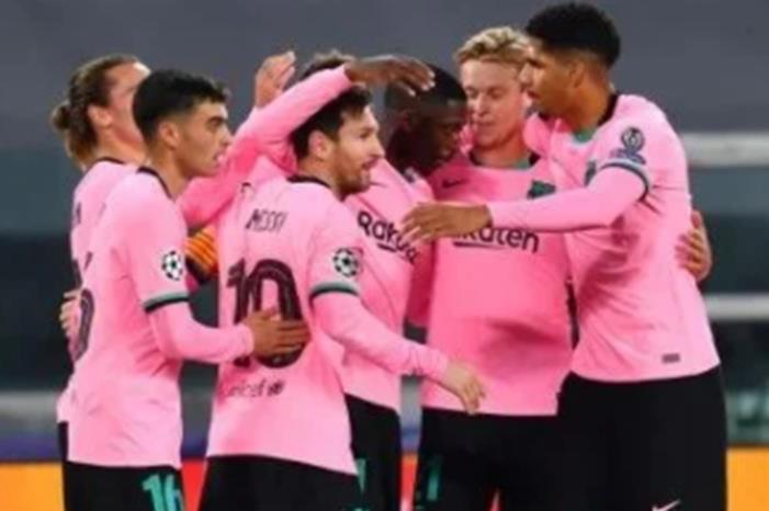 وضعية نجم برشلونة تثير القلق! بلاقبللاسقلف