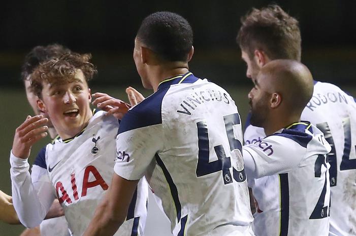 alfie-devine-tottenham-2021_smrf0nlsm4x710trq1ckvb25e