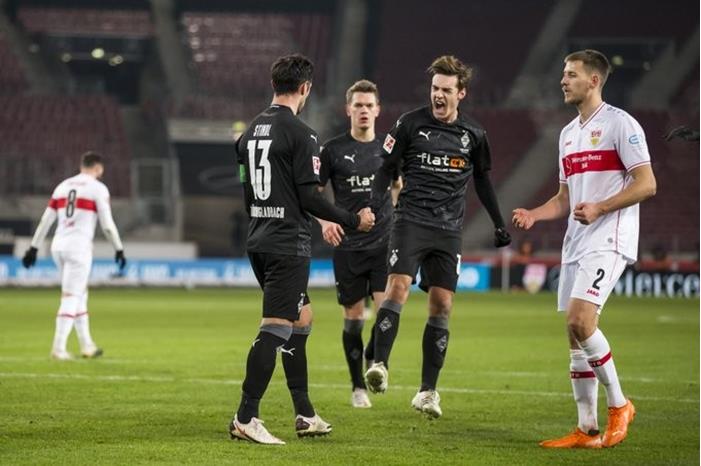 شتوتغارت يخطف تعادلا قاتلا من مونشغلادباخ 5450589_1610824643