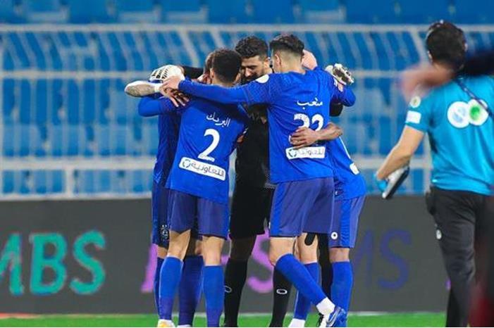 الهلال يضحي بمحترفيه  74048f1d-8713-481e-81bc-93911d3df216