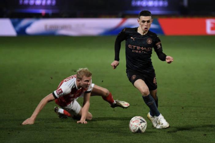 مانشستر سيتي يتفادى التعرض لخسارة محرجة manchester-city-fa-cup
