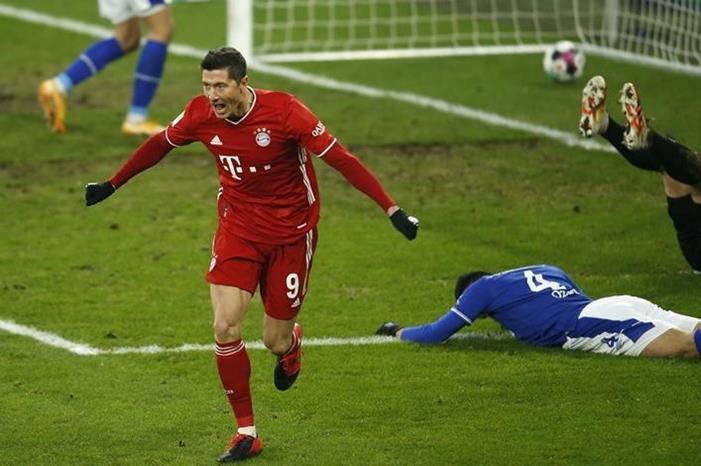 بايرن ميونخ يستغل الظروف ونجومه يتألقون 120212417312865