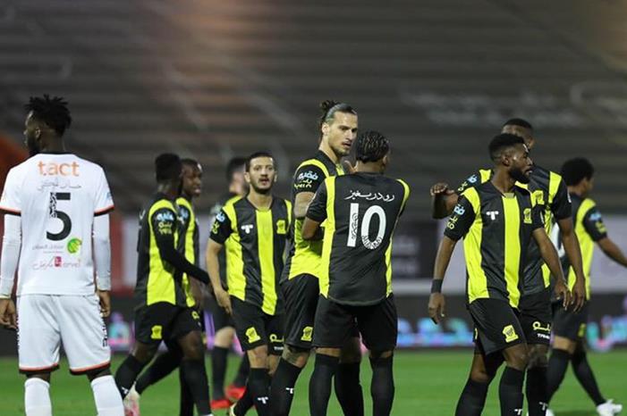 الاتحاد يسعى لإقصاء الشباب من البطولة العربية h