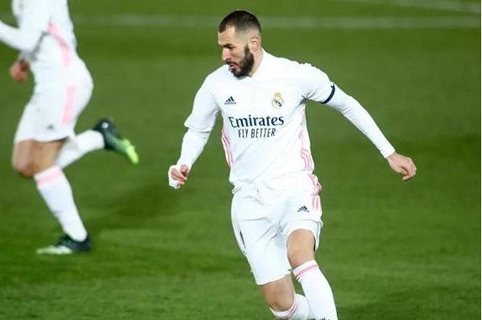 124-162223-karim-benzema-criminal-court_700x400