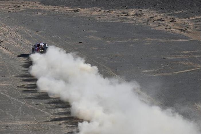 رالي دكار.. لوب يواصل تقليص الفارق مع العطية 61dc365542360469097db932