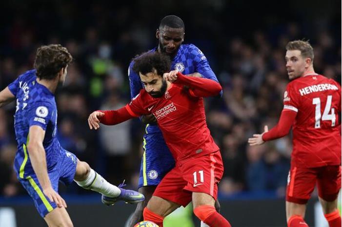 محمد صلاح يرد على اتهامه بالأنانية ويستشهد بـ ميسي ورونالدو 61dd84804c59b740dd370518