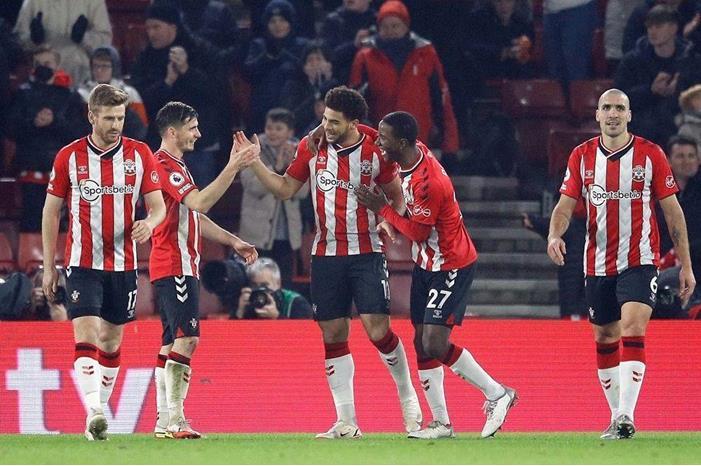 4105933-2022-01-11T211927Z_2045021306_UP1EI1B1N8D9H_RTRMADP_3_SOCCER-ENGLAND-SOU-BRE-REPORT