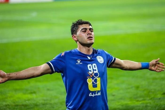 شاهد بالفيديو..  هكذا استقبلت جماهير الأهلي الليبي شرارة 1220211143016360674851