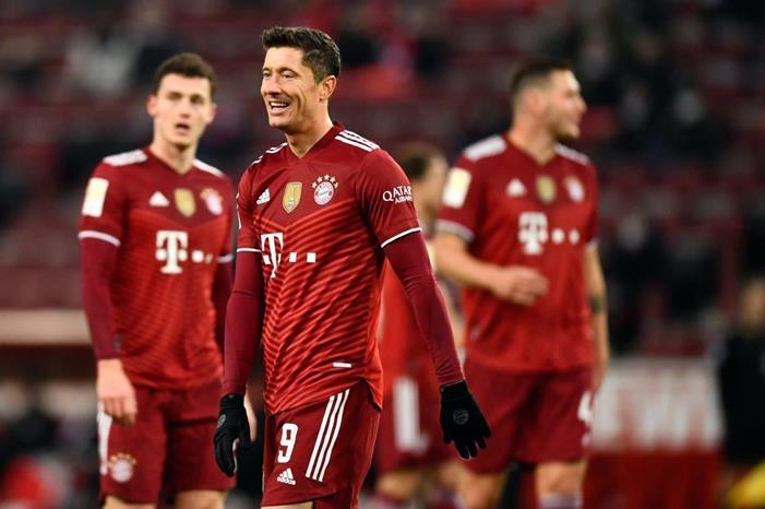 ليفاندوفسكي يقود بايرن ميونخ لفوز كاسح على كولن أهداف-بايرن-ميونيخ-وكولن-4-0-1170x780