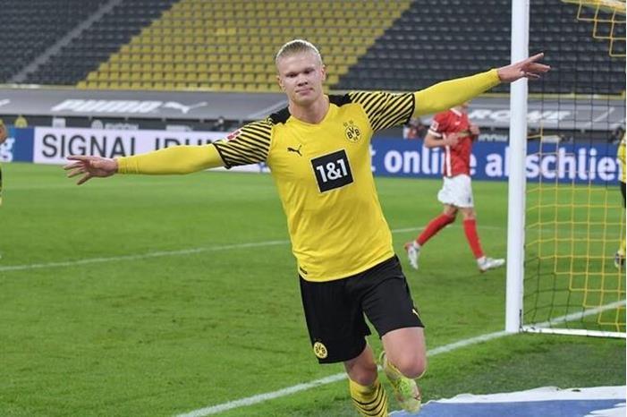 إيرلينغ هالاند يفاجئ بوروسيا دورتموند بتصريحاته 61e8109c4c59b7403b4397c1