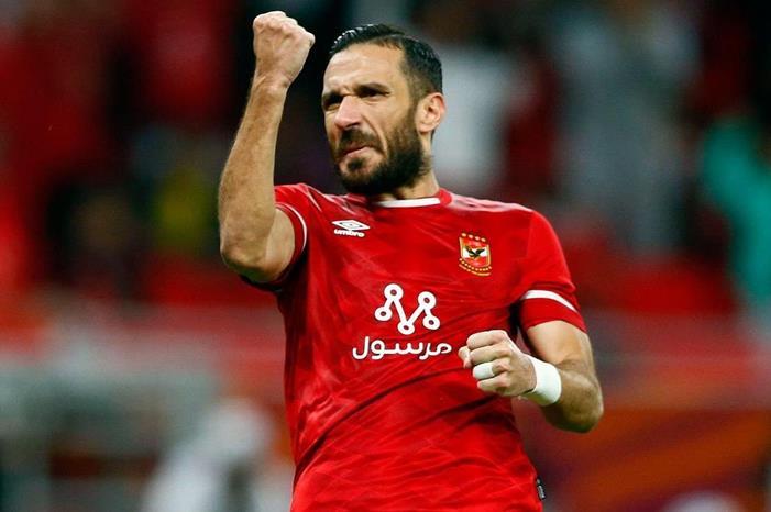 علي معلول ،، نجم في الأهلي وشبح مع تونس 4090603-2021-12-22T190858Z_724235112_UP1EHCM1H6W4C_RTRMADP_3_SOCCER-AFRICA-SUPER