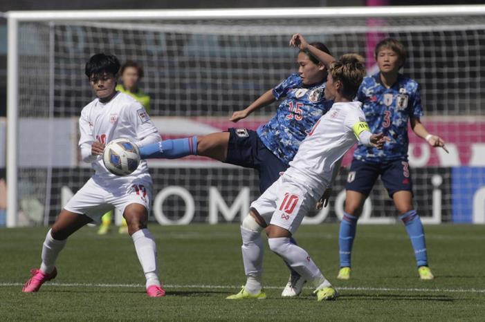 اليابان تحقق فوزا كاسحا في بداية حملة دفاعها عن اللقب 61ea8ba515119.image