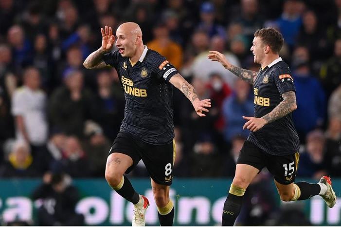 نيوكاسل يحقق فوزا مثيرا على ليدز يونايتد 1642871005