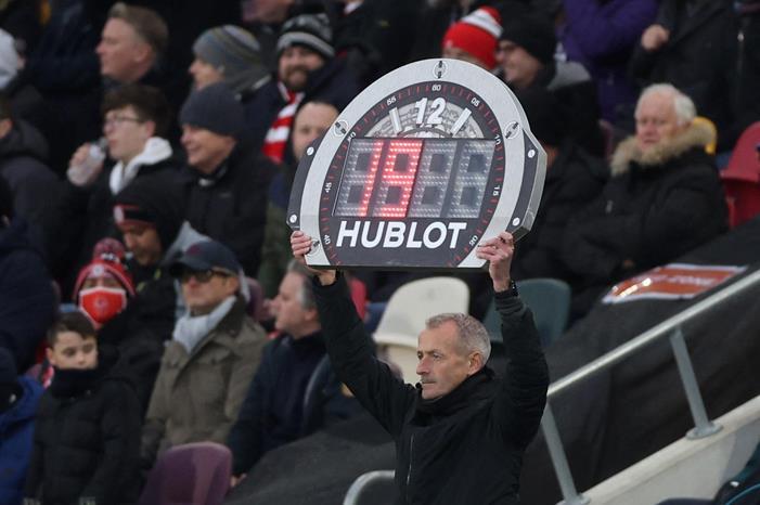 إيقاف مباراة بالدوري الإنجليزي لأسباب أمنية FJuE9BIXEAYfdIm