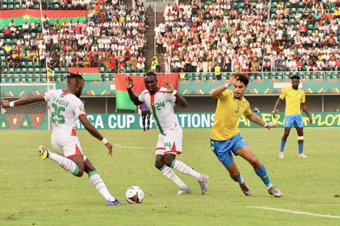 370568-بوركينا-فاسو-ضد-الجابون-(4)