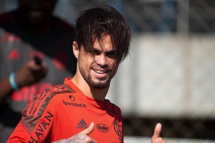 ميشيل سيوقع عقدا مع نادي الهلال مدته 3 سنوات Michael-Al-Hilal--1200x675