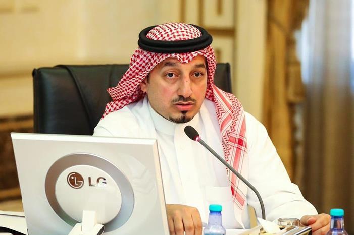 ياسر المسحل يهدد الهلال والنصر والاتحاد EWjxIA5WoAAJnPk