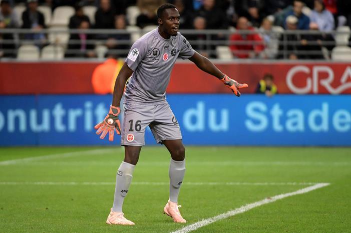 163-143408-edouard-mendy-unemployed-chelsea-hero-2