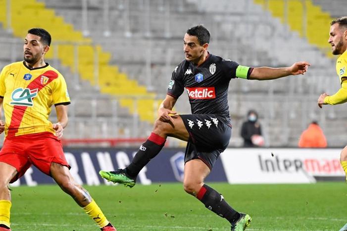 4131855-2022-01-30T214525Z_1867574077_MT1PANP2195780049_RTRMADP_3_SOCCER-LENS-VS-MONACO-FRENCH-CUP