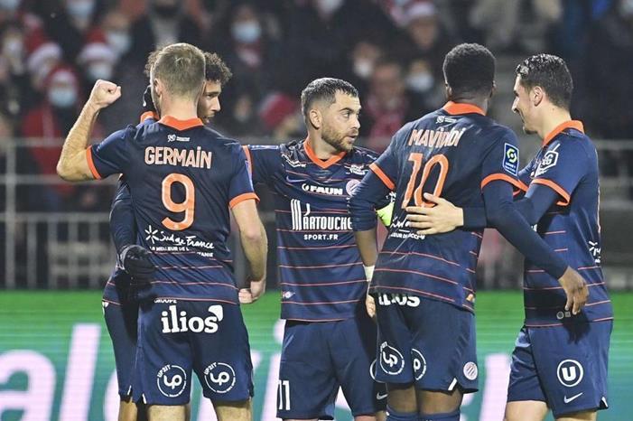 d4eb9d9eafd885f1f6dd19a870bfb699