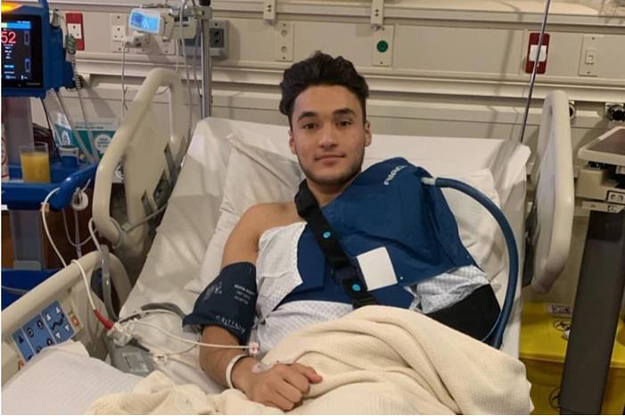 عبدالله-الفاخوري-يجري-عملية-ناجحة-بالكتف-في-مستشفى-اسبيتار-بقطر