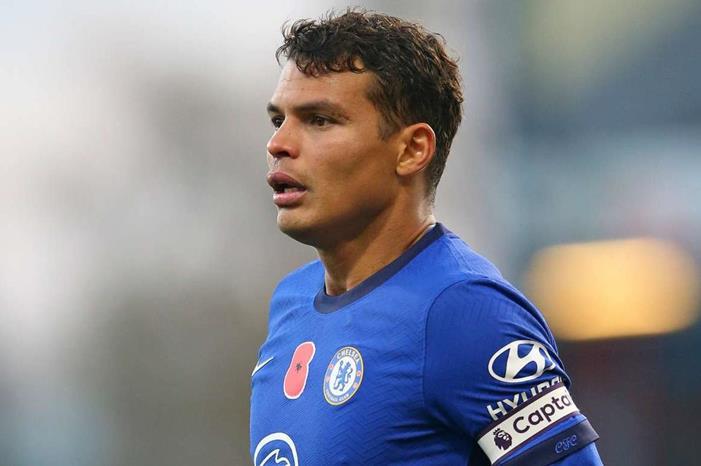 تشيلسي يجدد عقد تياجو سيلفا صاحب الـ37 عاماً تياجو-سيلفا-بقميص-تشيلسي