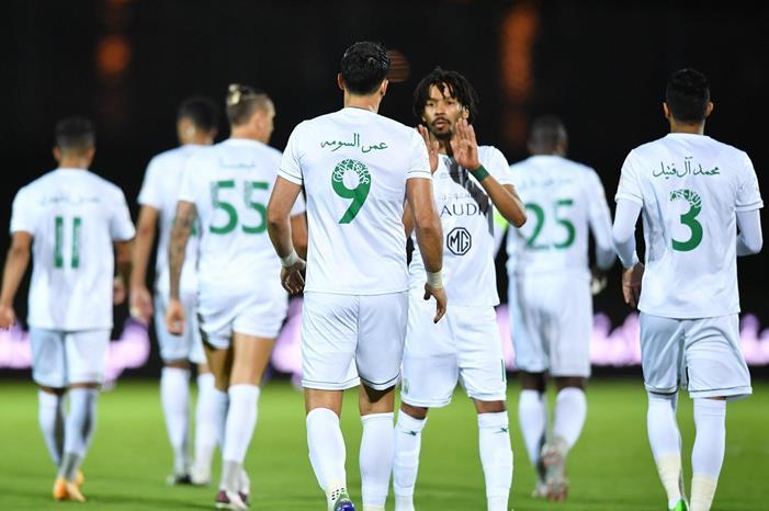 لاعبي-الأهلي-السعودي