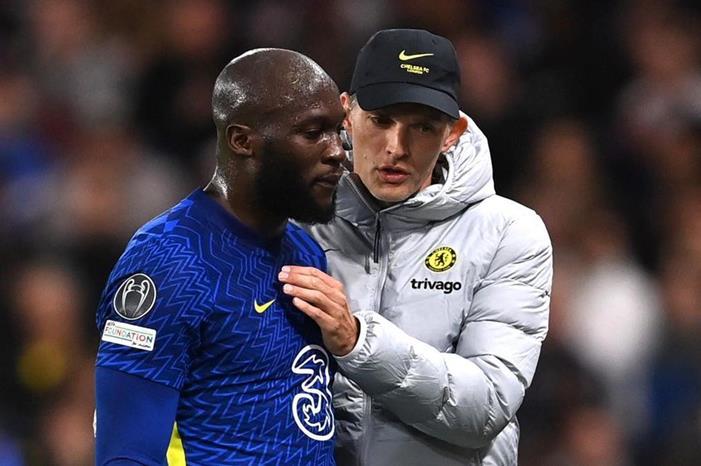 لمن ينحاز رومان أبراموفيتش مالك تشيلسي في أزمة توخيل ـ لوكاكو؟ 20220103_122316