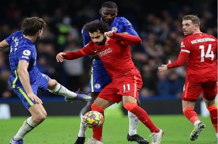 سخرية واسعة من مدافع تشيلسي بعد لقطته مع صلاح (فيديو) 61d565a54c59b72af55b9960